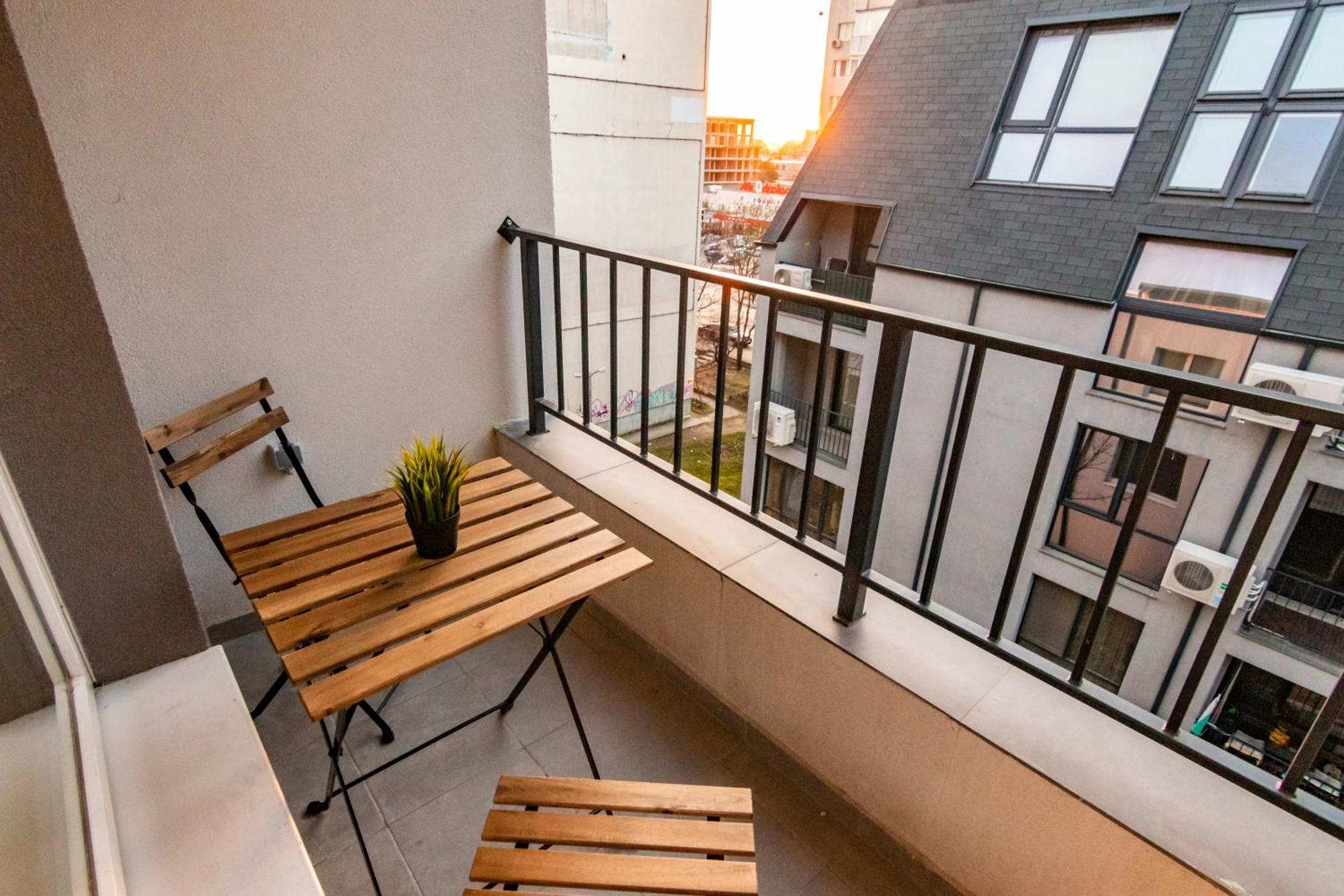New Modern & Cozy Apartment With Free Private Parking And Ev Charging Station Várna Kültér fotó